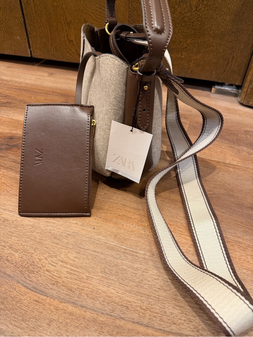 NWT Zara Topstitched Fabric Bucket Bag - Picture 7 of 7